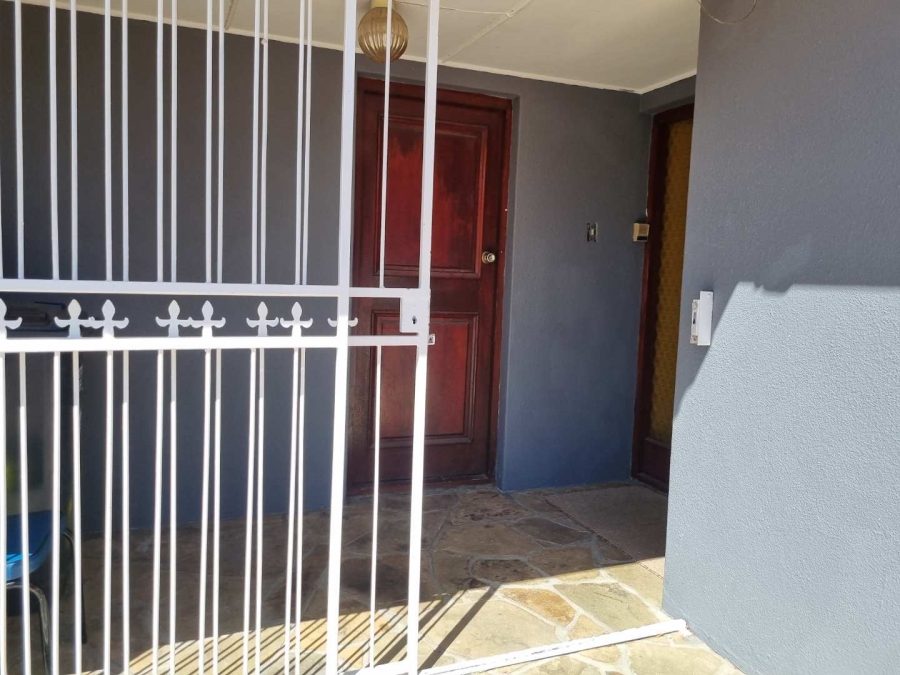 To Let 4 Bedroom Property for Rent in Tygerdal Western Cape